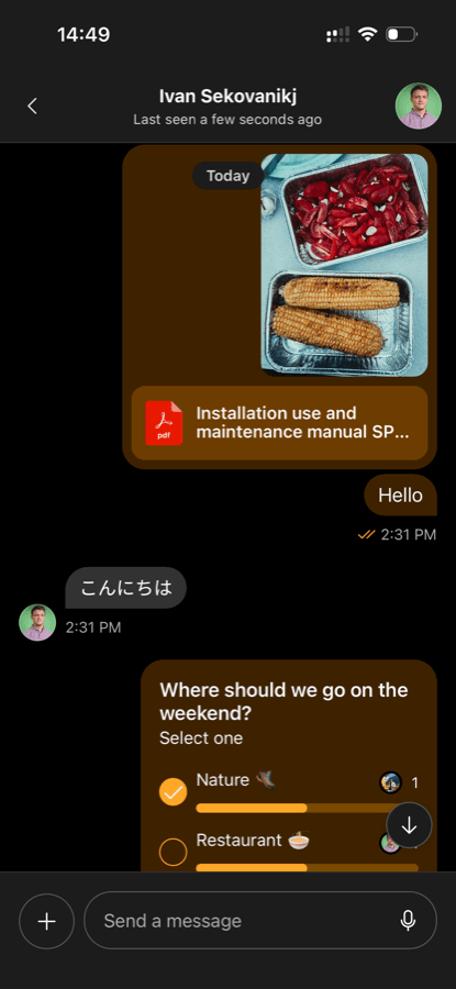 Custom theme in dark mode, messages and attachments