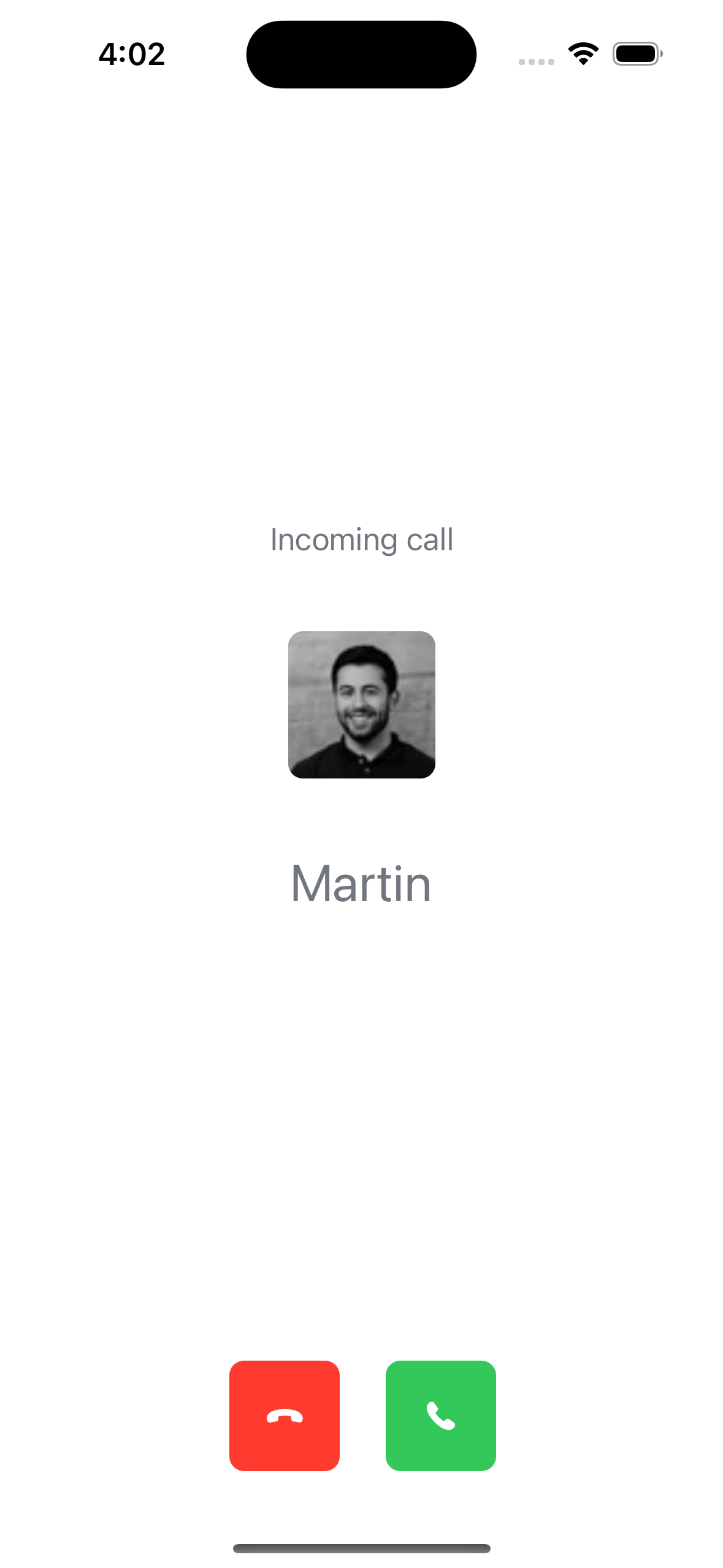 Screenshot shows the custom incoming call view